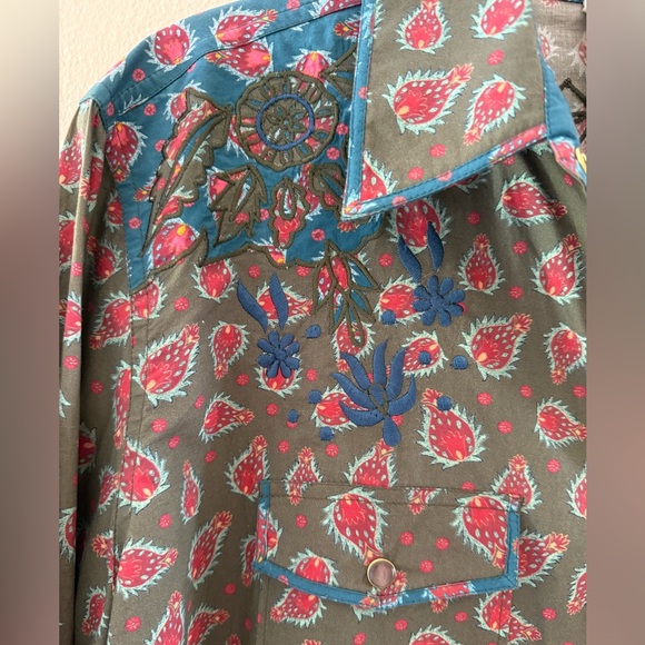 Chic Lightweight Floral Button Down Fique Natalie Shirt - Pom Dot Olive - Picture 4 of 9